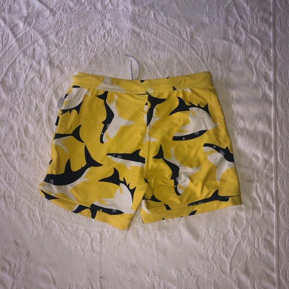 TADDLEE mens swim trunks size small yellow/ shark patterned - Picture 2 of 8